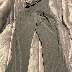 Motherhood gray dress pants size petite medium